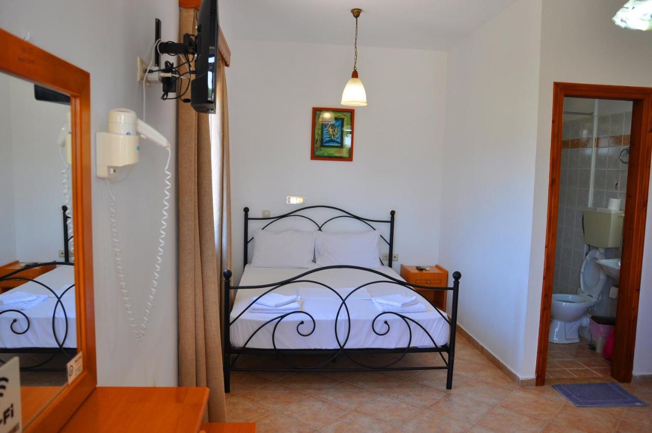 Lagos Studios & Apartments Palekastro Extérieur photo