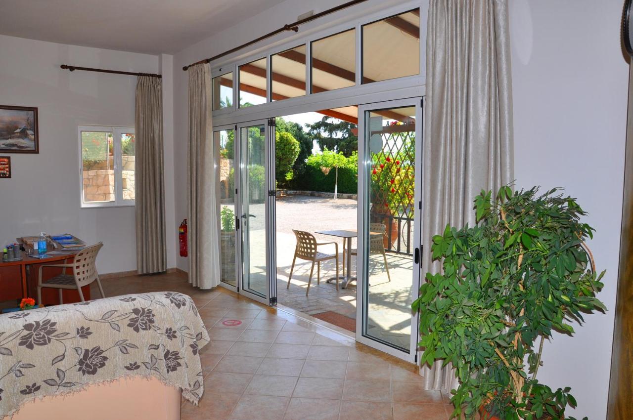 Lagos Studios & Apartments Palekastro Extérieur photo
