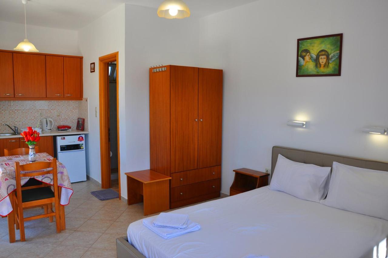 Lagos Studios & Apartments Palekastro Extérieur photo